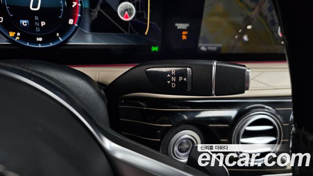 Mercedes-Benz S-Class Maybach S560 4MATIC