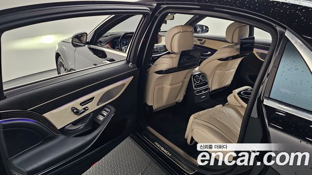 Mercedes-Benz S-Class Maybach S560 4MATIC