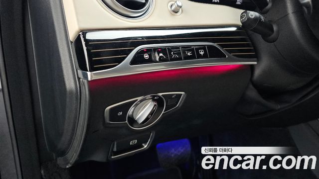 Mercedes-Benz S-Class Maybach S560 4MATIC