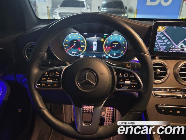 Mercedes-Benz GLC-Class GLC300 4MATIC Premium Coupe
