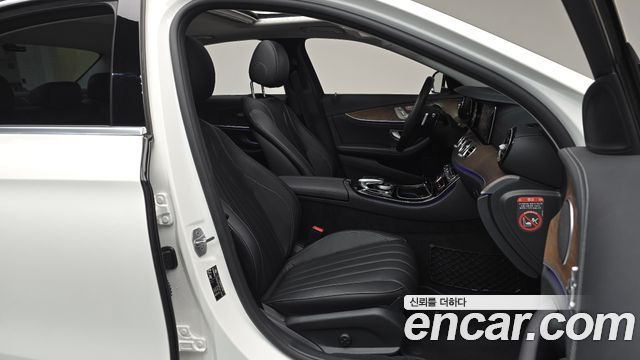 Mercedes-Benz E-Class E220d Exclusive