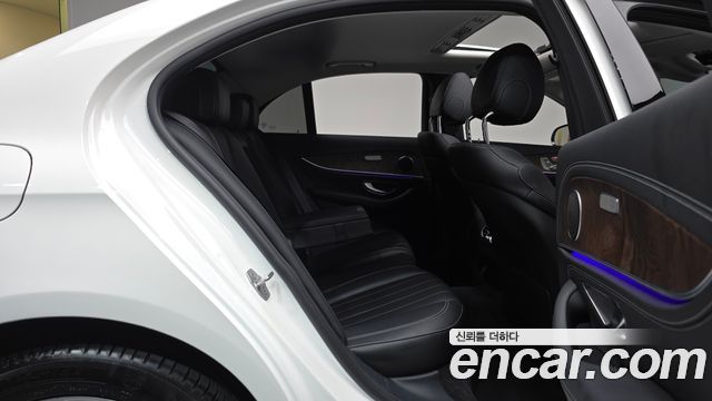 Mercedes-Benz E-Class E220d Exclusive