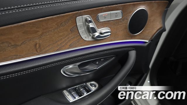 Mercedes-Benz E-Class E220d Exclusive
