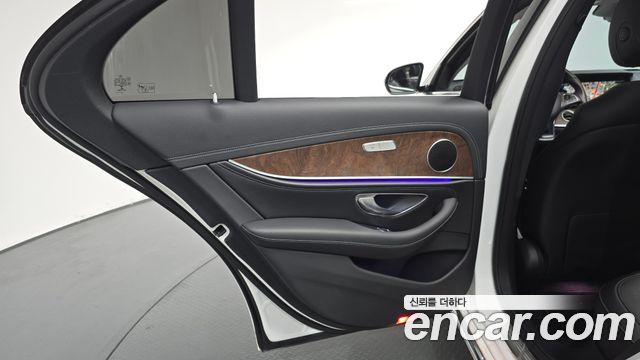 Mercedes-Benz E-Class E220d Exclusive