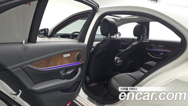 Mercedes-Benz E-Class E220d Exclusive