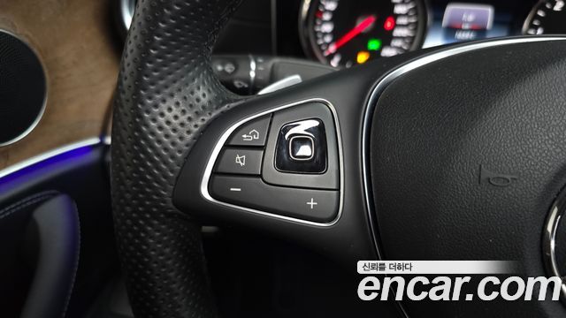 Mercedes-Benz E-Class E220d Exclusive