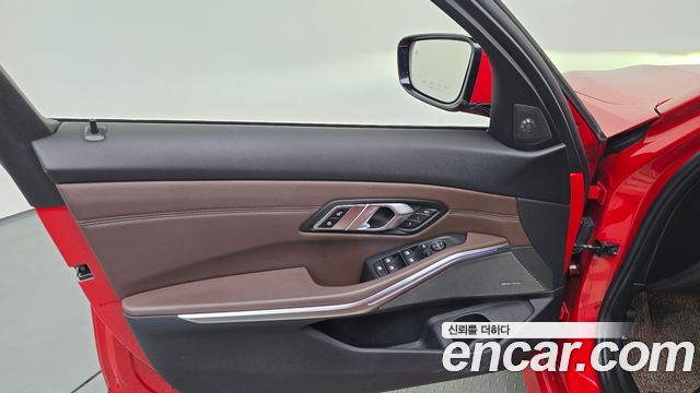 BMW 3-Series 320d Luxury