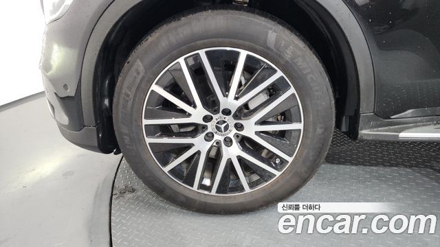 Mercedes-Benz GLC-Class GLC220 d 4MATIC