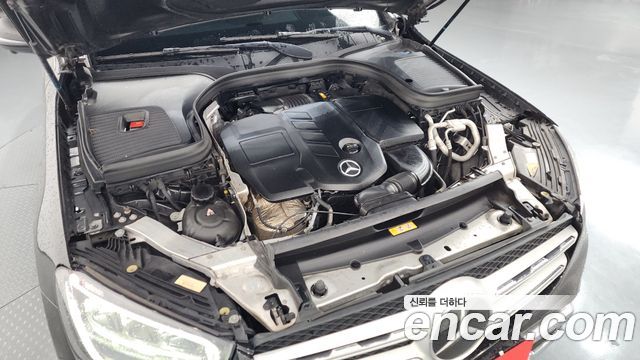 Mercedes-Benz GLC-Class GLC220 d 4MATIC