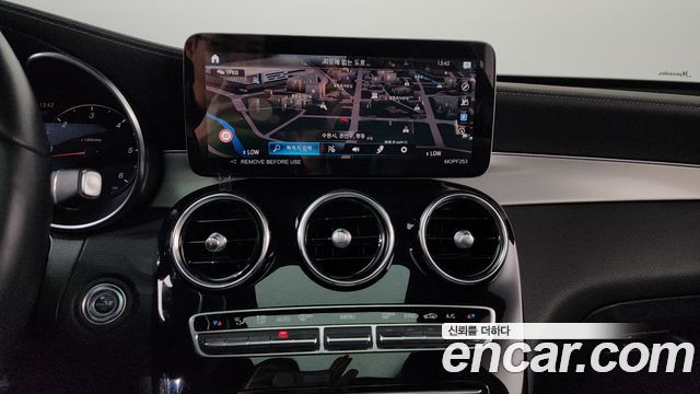 Mercedes-Benz GLC-Class GLC220 d 4MATIC