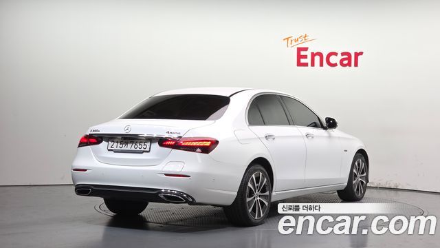 Mercedes-Benz E-Class E300e 4MATIC Exclusive