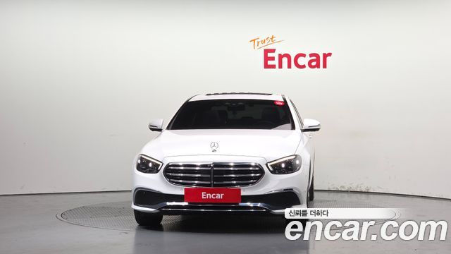 Mercedes-Benz E-Class E300e 4MATIC Exclusive