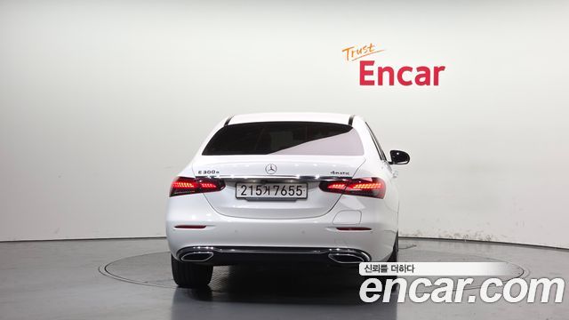 Mercedes-Benz E-Class E300e 4MATIC Exclusive