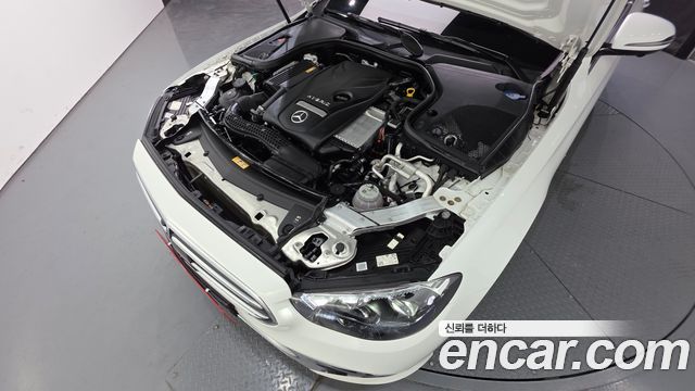 Mercedes-Benz E-Class E300e 4MATIC Exclusive