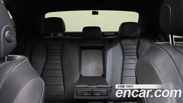 Mercedes-Benz E-Class E300e 4MATIC Exclusive