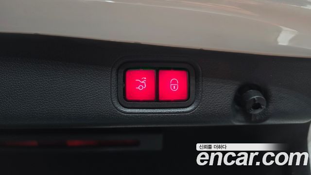Mercedes-Benz E-Class E300e 4MATIC Exclusive
