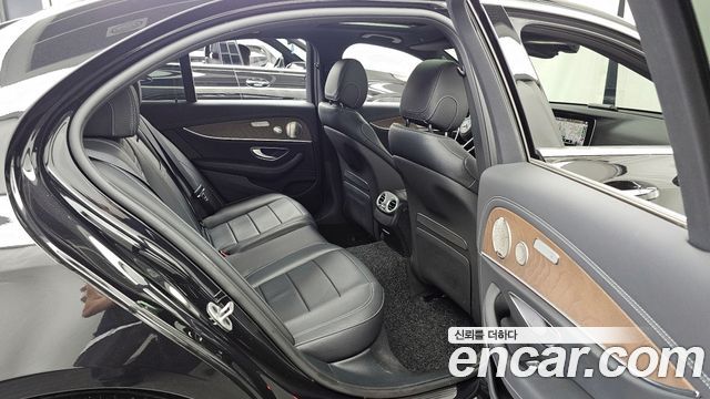 Mercedes-Benz E-Class E220d 4MATIC Exclusive