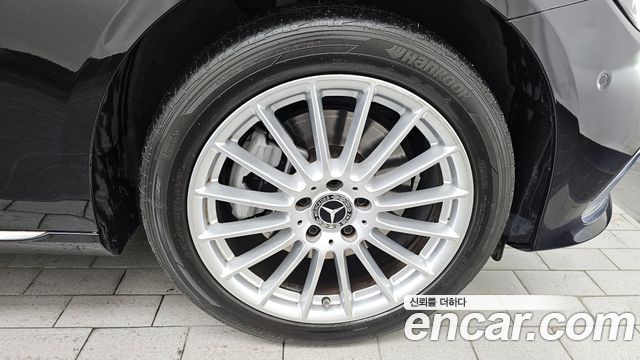 Mercedes-Benz E-Class E220d 4MATIC Exclusive