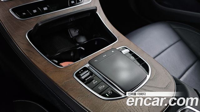 Mercedes-Benz E-Class E220d 4MATIC Exclusive