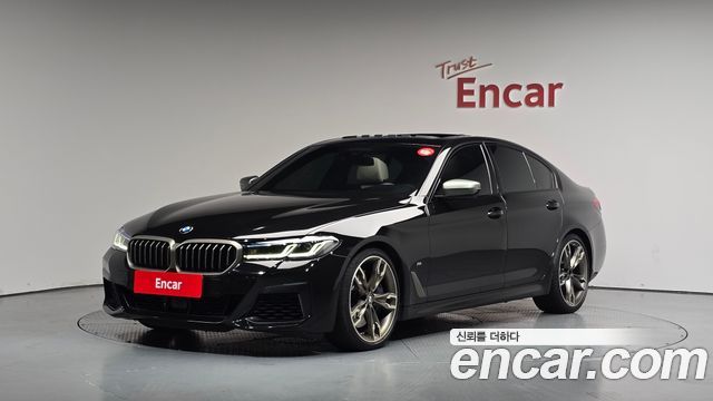BMW 5-Series M550i xDrive