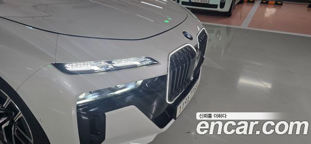 BMW 7-Series 740i xDrive M Sport