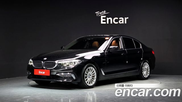 BMW 5-Series 520i Luxury