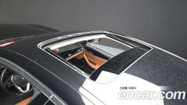 BMW 5-Series 520i Luxury