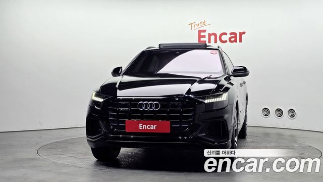 Audi Q8 55 TFSI Quattro Premium