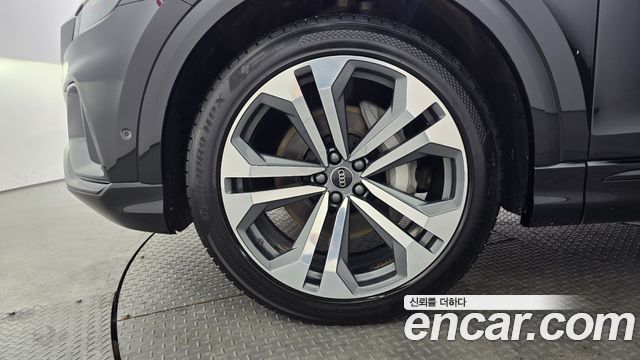 Audi Q8 55 TFSI Quattro Premium