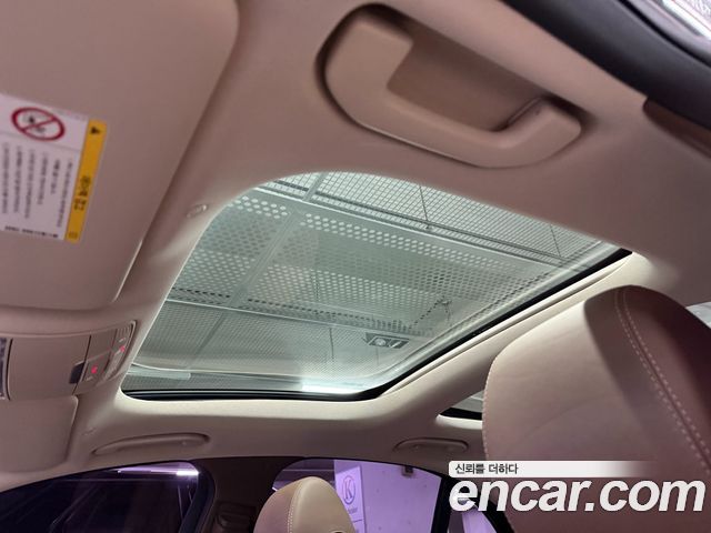 Mercedes-Benz E-Class E300 4MATIC Exclusive