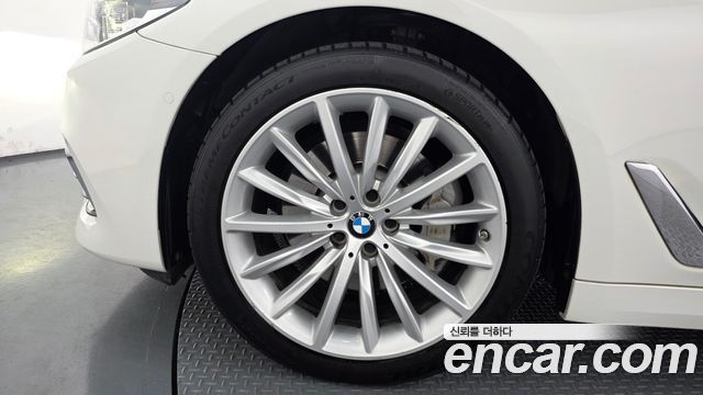 BMW 5-Series 530d Luxury Plus