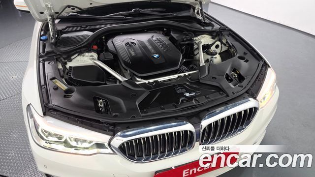 BMW 5-Series 530d Luxury Plus