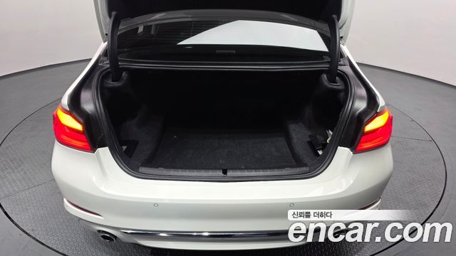 BMW 5-Series 530d Luxury Plus