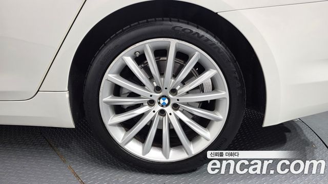 BMW 5-Series 530d Luxury Plus