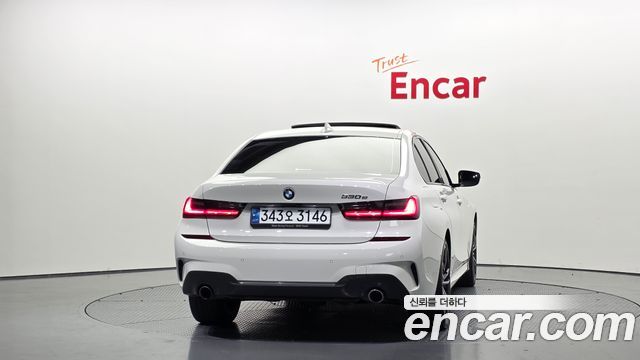 BMW 3-Series 330e M Sport