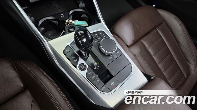BMW 3-Series 330e M Sport