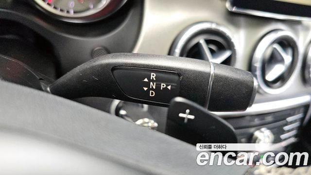 Mercedes-Benz CLA-Class CLA200 d
