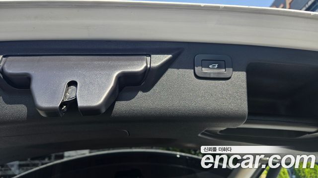 Land Rover Discovery Sport P250 SE