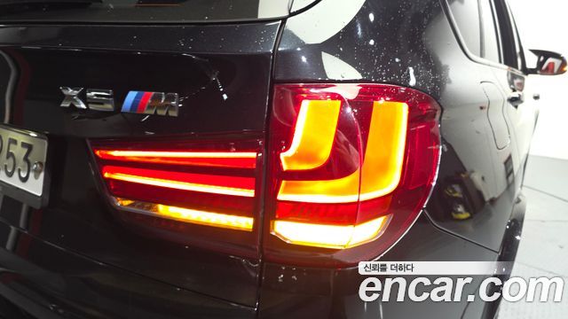 BMW X5M 4.4