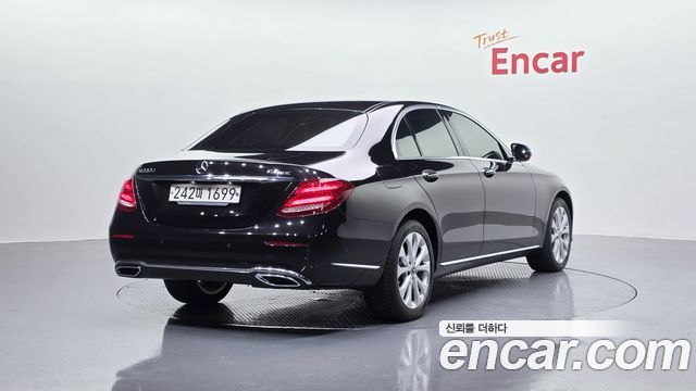 Mercedes-Benz E-Class E220d 4MATIC Exclusive