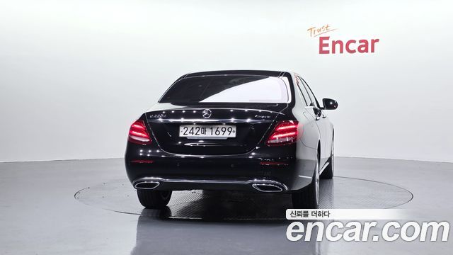 Mercedes-Benz E-Class E220d 4MATIC Exclusive