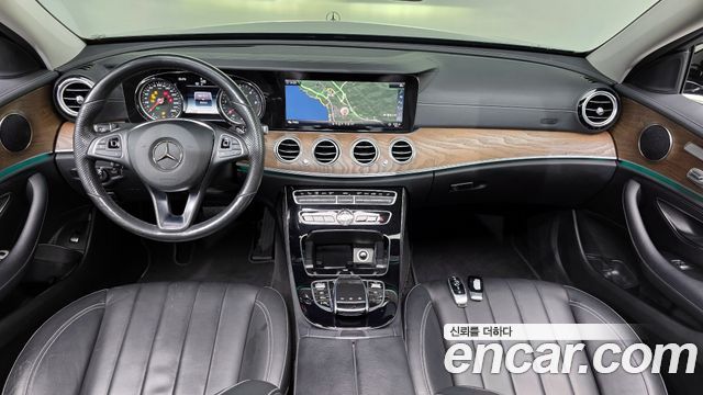 Mercedes-Benz E-Class E220d 4MATIC Exclusive