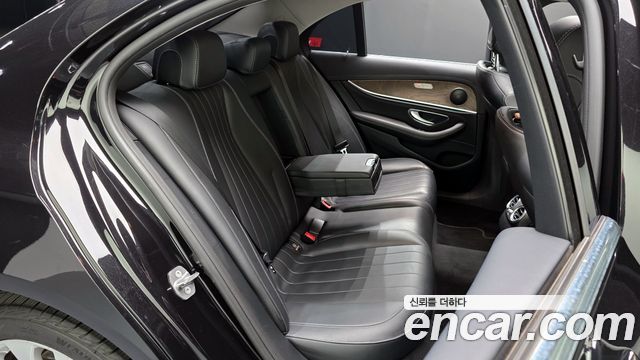 Mercedes-Benz E-Class E220d 4MATIC Exclusive