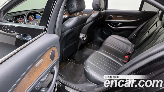 Mercedes-Benz E-Class E220d 4MATIC Exclusive