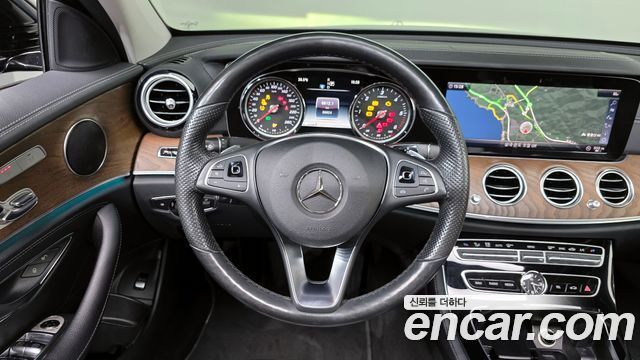 Mercedes-Benz E-Class E220d 4MATIC Exclusive