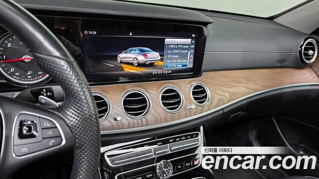 Mercedes-Benz E-Class E220d 4MATIC Exclusive