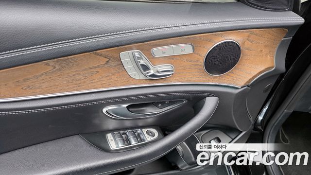 Mercedes-Benz E-Class E220d 4MATIC Exclusive