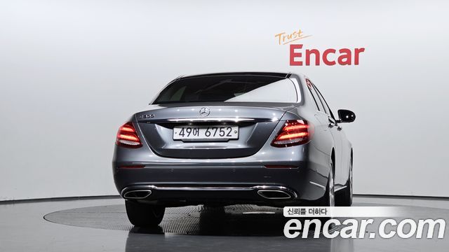 Mercedes-Benz E-Class E300 Exclusive