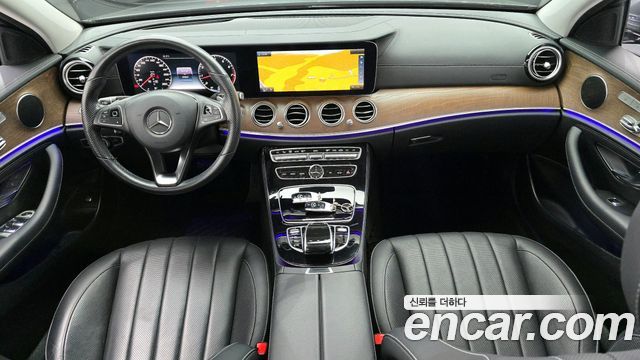Mercedes-Benz E-Class E300 Exclusive