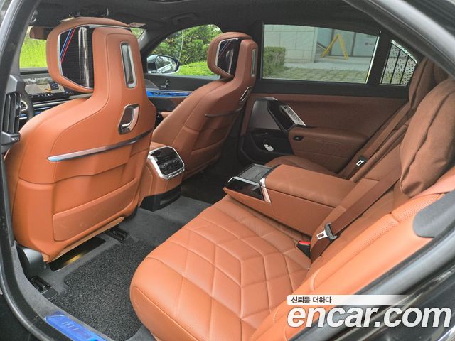 BMW 7-Series 740d xDrive M Sport